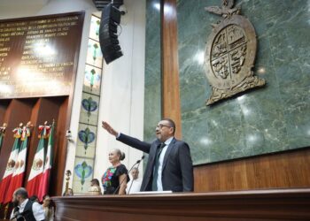 Elige Congreso del Estado al diputado Juan Diego Aranzubia Iturrios como presidente de la Mesa Directiva