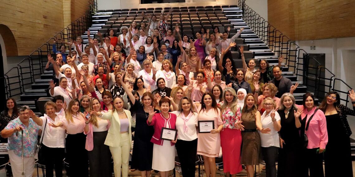 Conferencias sobre cáncer de mama promueven concientización la información, la reflexión y la esperanza en beneficio de Grupo Reto Los Mochis A.C.