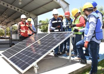 ICATSIN fortalece su oferta educativa con capacitación en energías renovables, movilidad eléctrica e inteligencia artificial
