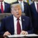 Dos empresas llevan a Trump ante los tribunales; ¿qué pasó y cuál es su argumento?