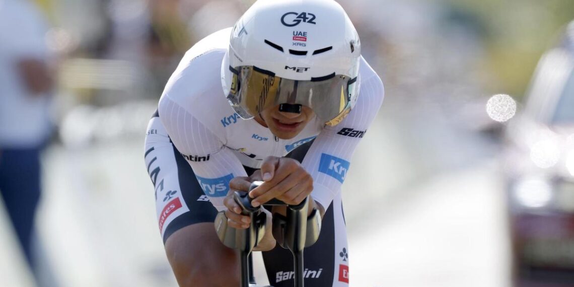 Isaac del Toro conserva podio del Tour de Francia