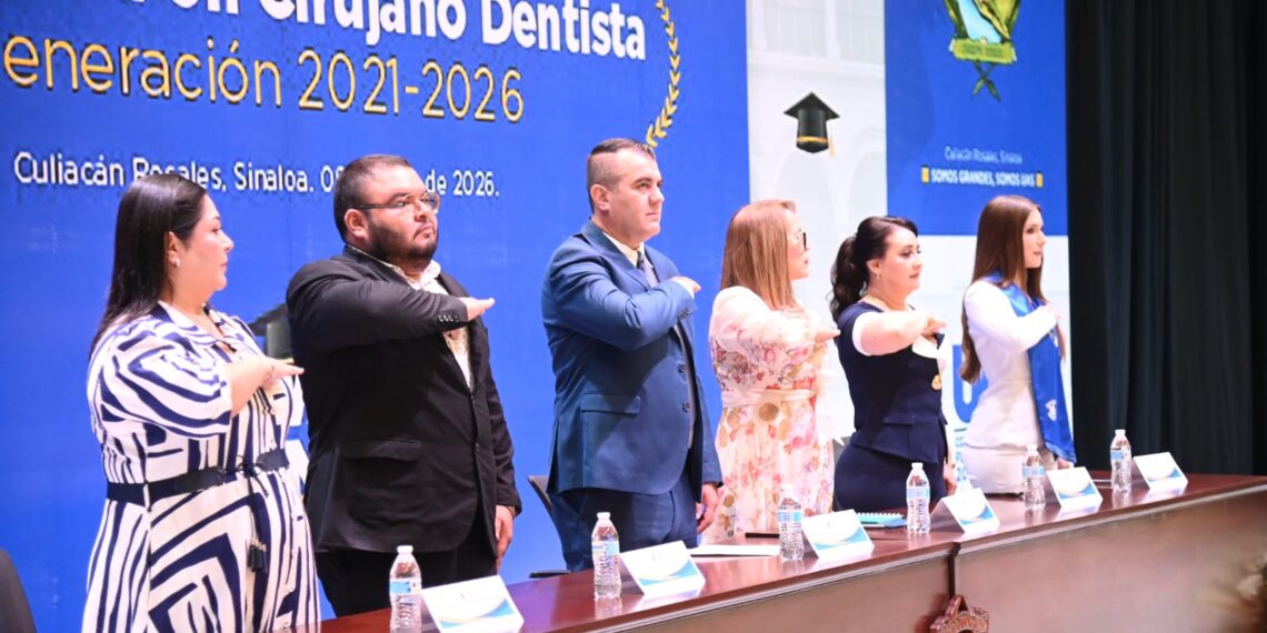 Con altos estándares de calidad y sentido humano, egresan 300 nuevos cirujanos dentistas de la Generación 2021-2026 de la Facultad de Odontología