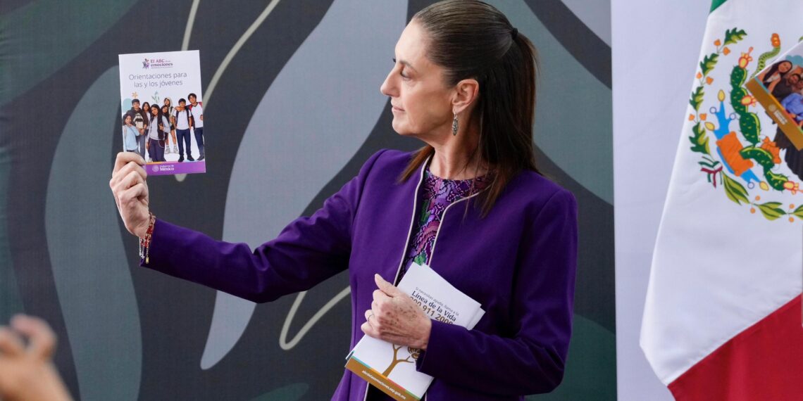 Presidenta Claudia Sheinbaum encabeza arranque de la Estrategia Nacional de Atención a la Salud Mental para las y los Jóvenes: el ABC de las emociones en el inicio del ciclo escolar 2026-2027