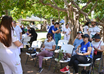 Une esfuerzos la Facultad de Medicina de la UAS con el Sector Salud para atender a adultos mayores y promover su bienestar en jornada integral
