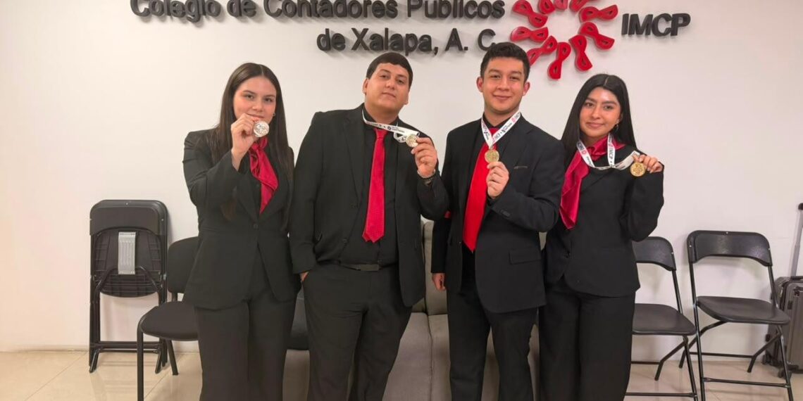 Estudiantes de la Facultad de Contaduría y Administración de la UAS conquistan el primer lugar en el X Maratón Nacional de Ética del IMCP, en Xalapa