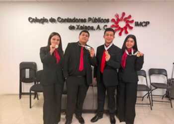 Estudiantes de la Facultad de Contaduría y Administración de la UAS conquistan el primer lugar en el X Maratón Nacional de Ética del IMCP, en Xalapa