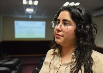¡Descifrando los secretos del ARN! Estudiante de Ciencias Biomédicas de la UAS investiga las alteraciones genéticas del cáncer de tiroides en México