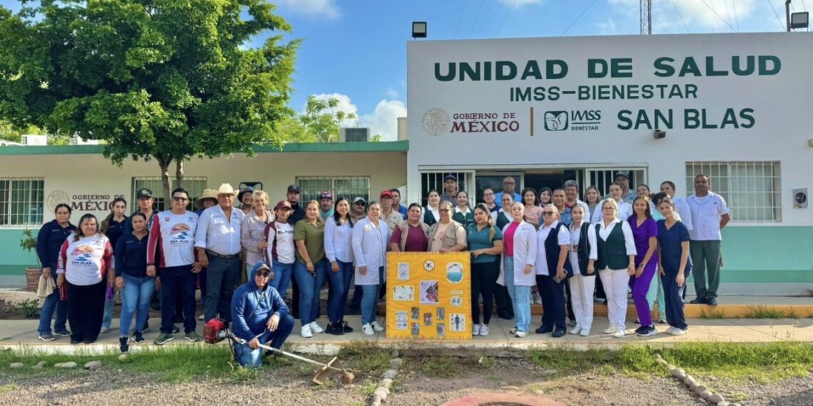 Cierra El Fuerte semana de acciones contra el dengue con jornada de limpieza en San Blas