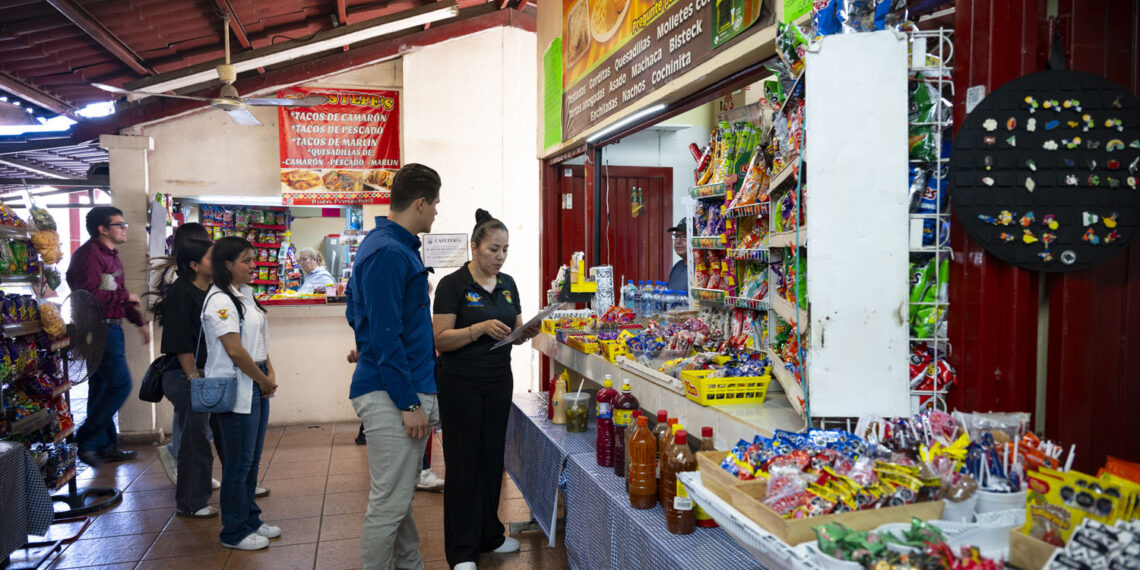 Bienestar Universitario impartirá taller sobre manejo higiénico de alimentos a personal de tienditas escolares, como parte del programa Vive saludable, vive feliz