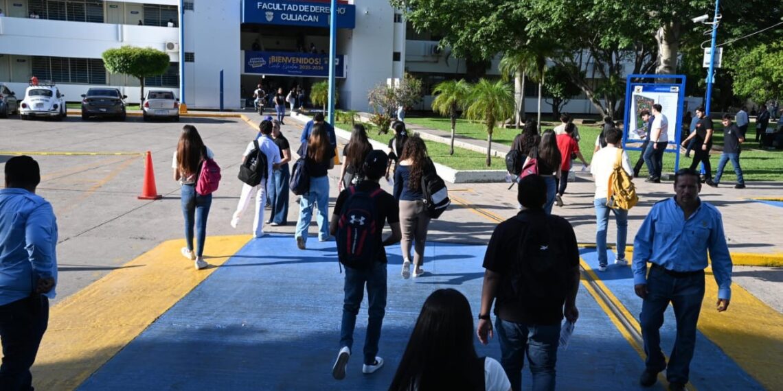 Con aulas equipadas, docentes capacitados y excelencia académica, la UAS arranca este lunes el Ciclo Escolar 2026-2027 con más de 50 mil estudiantes de nuevo ingreso