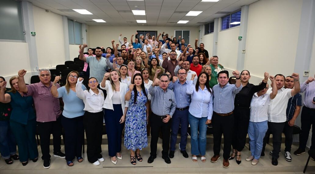 Por el fortalecimiento académico de la UAS, el Alma Mater de Sinaloa, el Rector Jesús Madueña encabeza reunión con directivos de la Unidad Regional Centro Norte