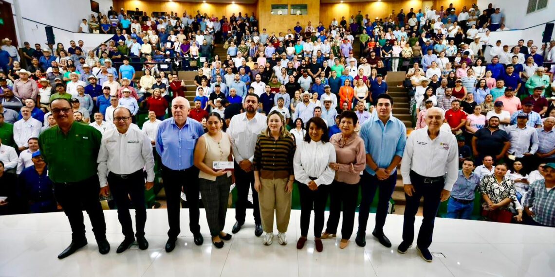 Reconoce Gobernadora Yeraldine cumplimiento de acuerdos de la presidenta Sheinbaum con las y los productores de maíz de Sinaloa