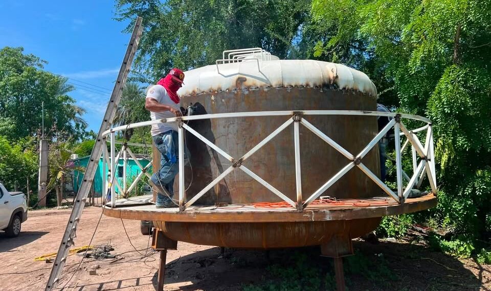 Más agua y mejor servicio: Gobierno de El Fuerte avanza tanque elevado en Boca de Arroyo