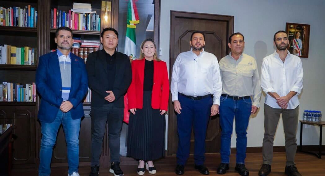Gobernadora Yeraldine concreta con empresarios chinos, el primer envío de un millón 200 mil toneladas de sorgo sinaloense a China