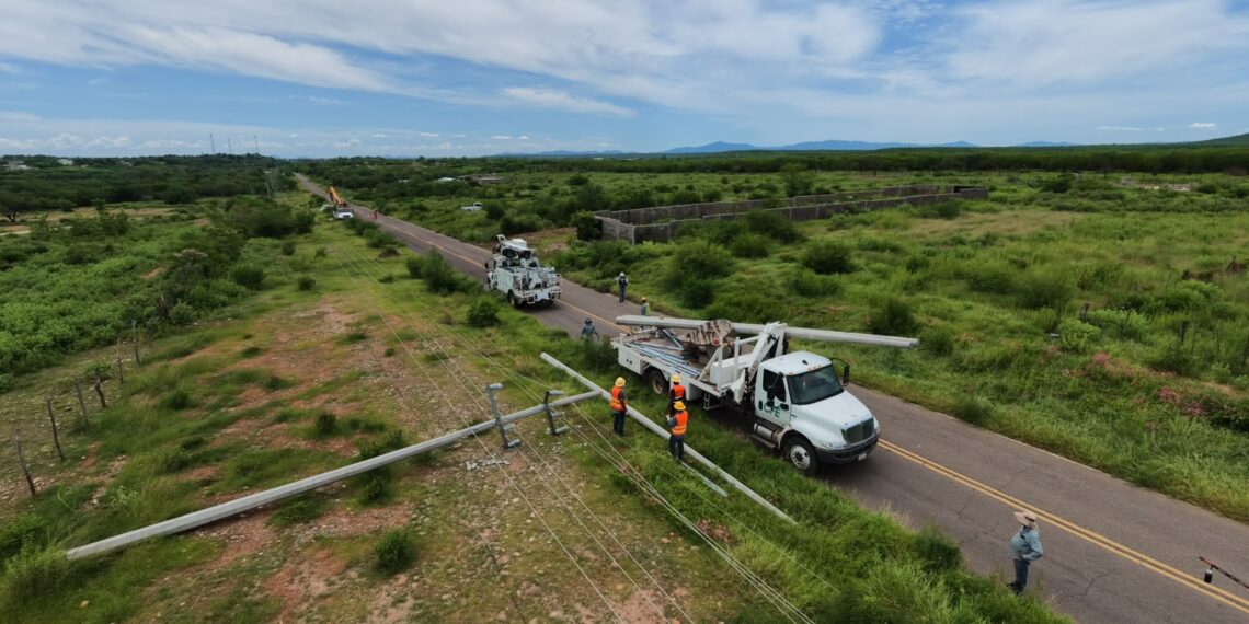 Fuertes lluvias dejan afectaciones en servicios e infraestructura en El Fuerte