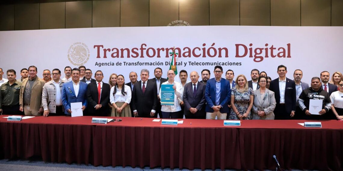 Ahome destaca entre los primeros municipios del país en homologación de trámites burocráticos