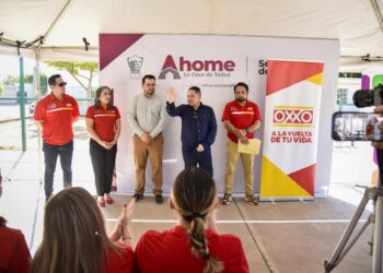 Gobierno de Ahome y OXXO entregan rehabilitación del Parque Santa Alicia