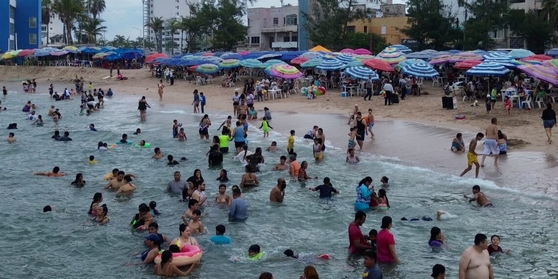 Sinaloa recibe a más de 1.72 millones de visitantes durante el verano y supera los 7,300 millones de pesos en derrama económica