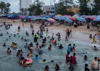 Sinaloa recibe a más de 1.72 millones de visitantes durante el verano y supera los 7,300 millones de pesos en derrama económica
