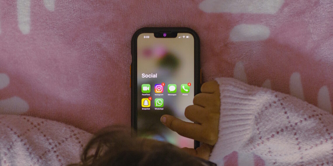 Uso responsable de la tecnología, eje de propuesta para regular celulares en escuelas