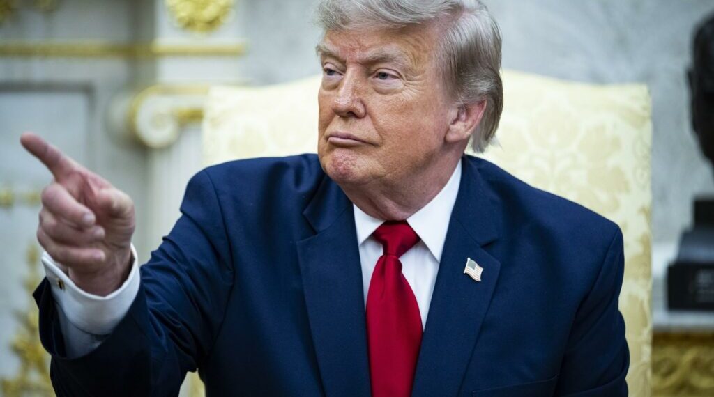 Trump tacha ‘México’ de un mapa para promover ‘Nueva América’