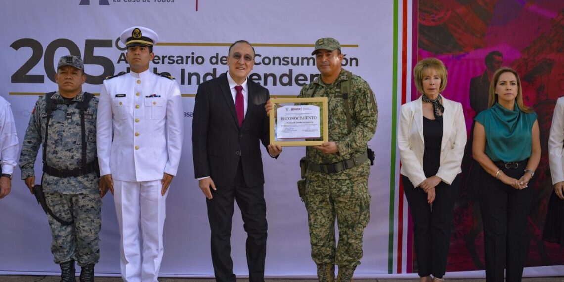 “Que Viva la Libertad, que Viva nuestra Independencia y que Viva México”: Alcalde Antonio Menéndez.