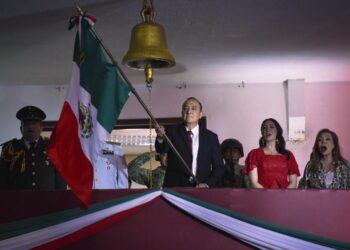 Más de 14 mil de ahomenses corean junto con el Alcalde Antonio Menéndez ¡Viva México! ¡Viva Ahome!