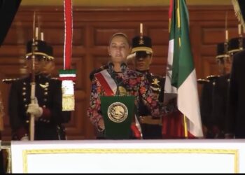 ¡Viva México libre, independiente y soberano!: Presidenta Claudia Sheinbaum encabeza ceremonia por el 216 aniversario del Grito de Independencia