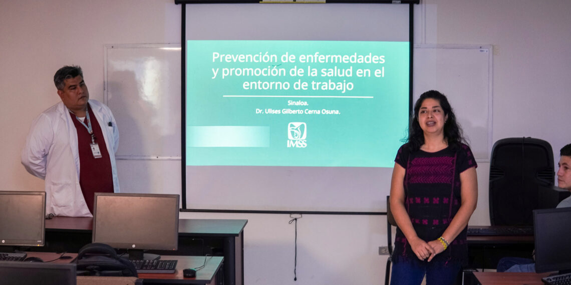 El IMSS y Bienestar Universitario capacitan a personal administrativo de la Escuela de Ciencias Antropológicas en prevención de enfermedades y promoción de la salud laboral