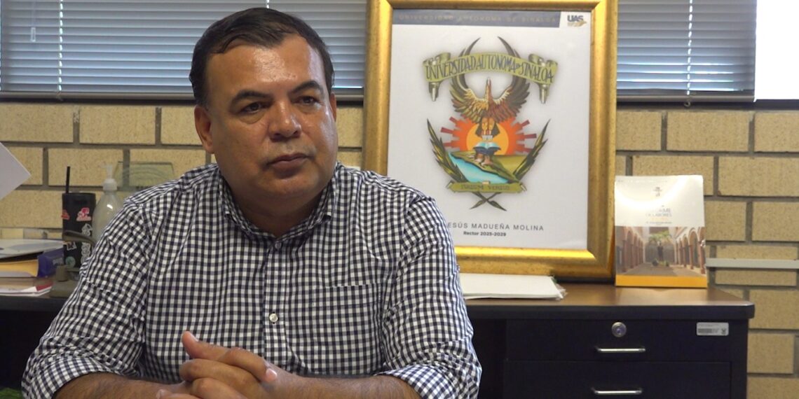 ¡Del Office a la Inteligencia Artificial! El Centro de Cómputo Universitario de la UAS acerca nuevas herramientas digitales a la sociedad sinaloense