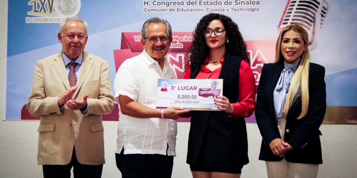 Entre la pasión por la palabra y el compromiso con la paz, estudiante de Estudios Internacionales de la UAS destaca en el Concurso Nacional de Oratoria “Juan Escutia”