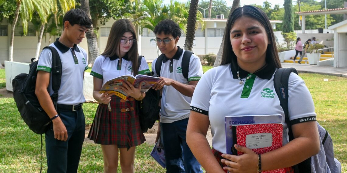 CONALEP Sinaloa fortalece sus planteles con equipamiento y tecnología a través del programa “La Escuela es Nuestra”