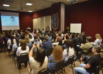 Servidores públicos participan en Foro Violencia de Género de la SEMUJERES