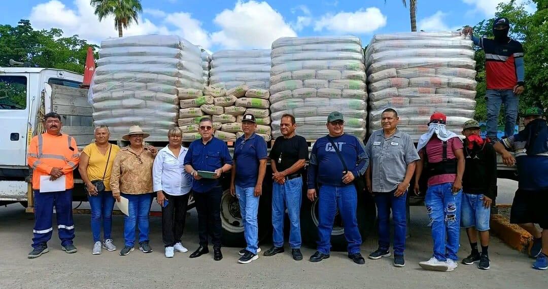 Oficina de Enlace Ahome gestiona electrificación gratuita para familias de comunidades y colonias