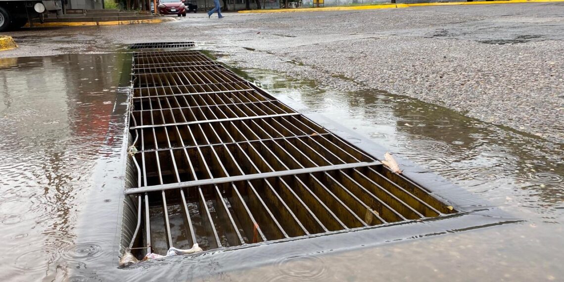 Protección Civil mantiene recorridos preventivos ante pronóstico de lluvias en Ahome