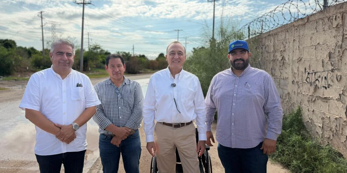 Supervisa Alcalde Antonio Menéndez limpieza de rejillas y drenajes pluviales para minimizar inundaciones