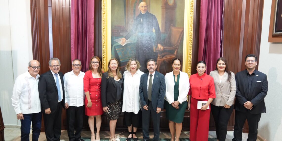 Reinstalan histórica pintura de Miguel Hidalgo en el vestíbulo del Salón de Sesiones del Congreso de Sinaloa