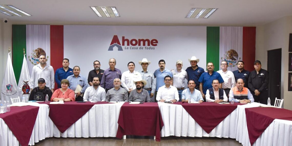 Acuerdan autoridades y productores trabajar juntos para prevenir enfermedades zoonóticas en Ahome