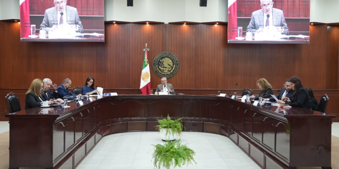Se reincorpora diputado Rodolfo Valenzuela a sus labores legislativas