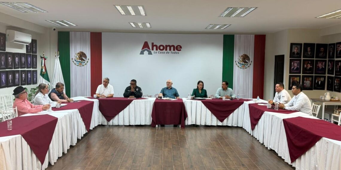 Se reúnen funcionarios municipales y de la CFE para revisar estrategias de solución a la problemática de apagones
