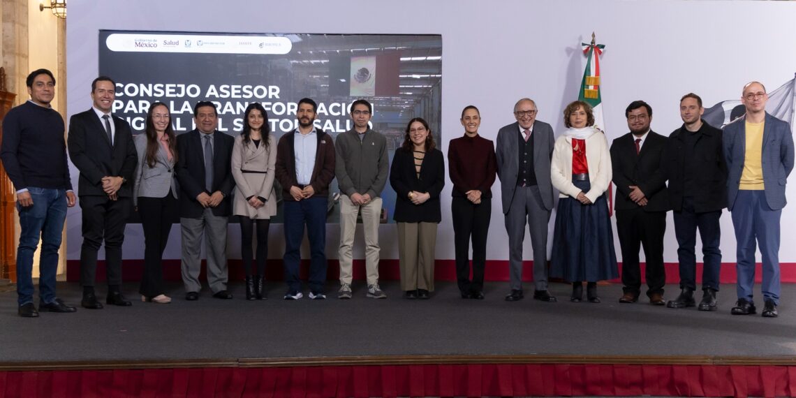 Presidenta Claudia Sheinbaum presenta al Consejo Asesor para la Transformación Digital del Sector Salud; automatizará la entrega de medicamentos e insumos médicos