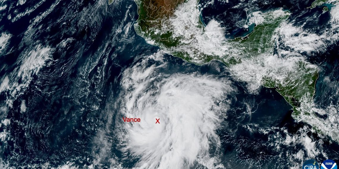 Alerta por rápido fortalecimiento de la tormenta Vance: prevén que alcance categoría de huracán mayor en 48 horas