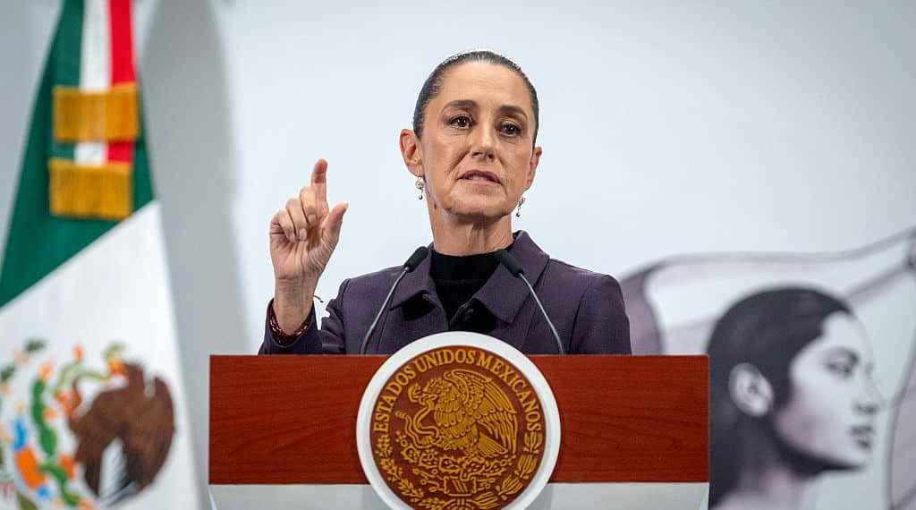 “Nuestro abrazo al pueblo español”: Claudia Sheinbaum expresa solidaridad tras trágico choque de trenes en Toledo