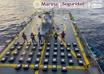 Semar y Guardia Costera de EE. UU. aseguran 1.2 toneladas de cocaína frente a Oaxaca