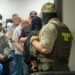 SRE exige esclarecer muerte de mexicano en Texas; suman 18 en contextos migratorios