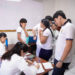 Con la meta de reforzar la prevención invernal, la Unidad de Bienestar Universitario y el IMSS arrancan brigada de salud médica en la Preparatoria Jorge Fausto Medina Viedas
