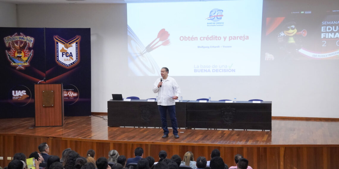La Condusef y Buró de Crédito acercan a la comunidad de la Facultad de Contaduría y Administración de la UAS herramientas clave para el manejo responsable del crédito