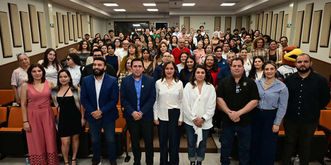 ¡Frecuencia de la cultura viva! Radio UAS cumple 55 años de trayectoria como pilar fundamental en la divulgación científica, académica y democrática de Sinaloa
