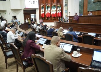 Dan lectura en Congreso de Sinaloa a dictamen que propone ley a favor de comunidad LGBTTTIQ+