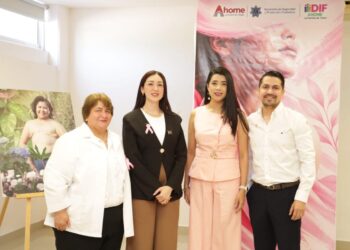 Promueven en Ahome la detección oportuna del cáncer de mama con conferencia a mujeres de la SSyPC